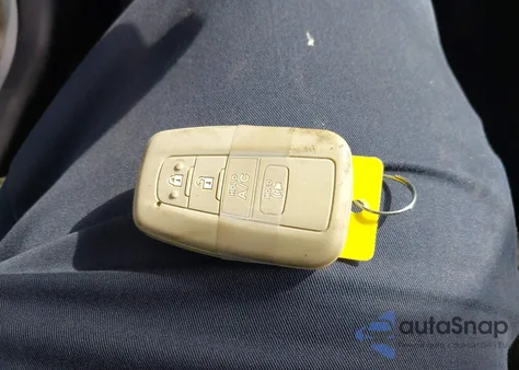 2022 Toyota Prius Prime Le z USA, uszkodzony, nr VIN JTDKAMFP6N3217138